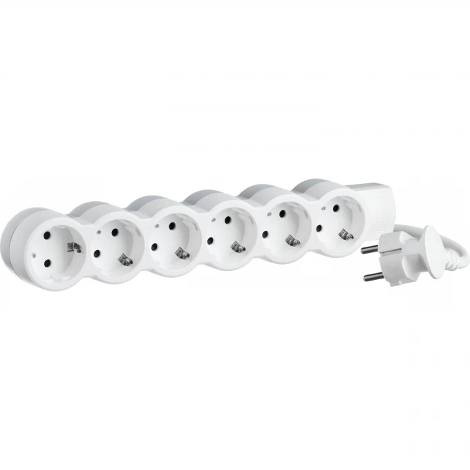Многорозеточный блок LEGRAND 'Стандарт' 6 x 2К+З с кабелем длиной 1,5 м белый 695016 Многорозеточный блок LEGRAND 'Стандарт' 6 x 2К+З с кабелем длиной 1,5 м белый 695016