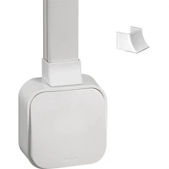 Адаптер LEGRAND Quteo для монтажа серии для мини-каналов Metra 24x14 белый